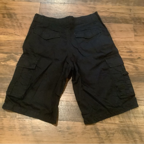 Men's Freestyle Revolution Cargo Flat front Shorts Sz 30 W Dark Blue Snap Pocket - Picture 2 of 6